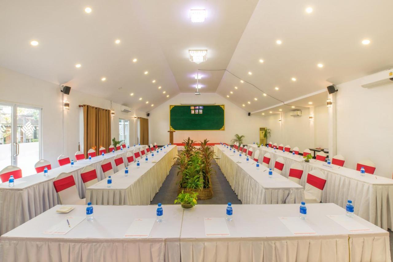 Appartamento di 5000 m² con 1 camera Siem Reap Esterno foto